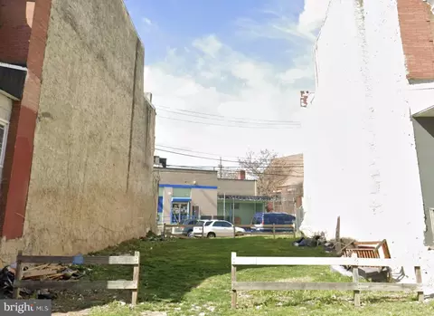 1345 W Pike St, Philadelphia, PA 19140