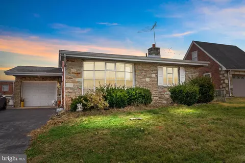 7517 23 Loretto Ave, Philadelphia, PA 19111