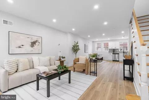 4233 Passmore St, Philadelphia, PA 19135