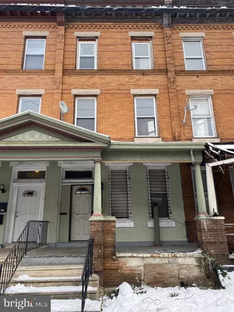 3221 N 15th St, Philadelphia, PA 19140