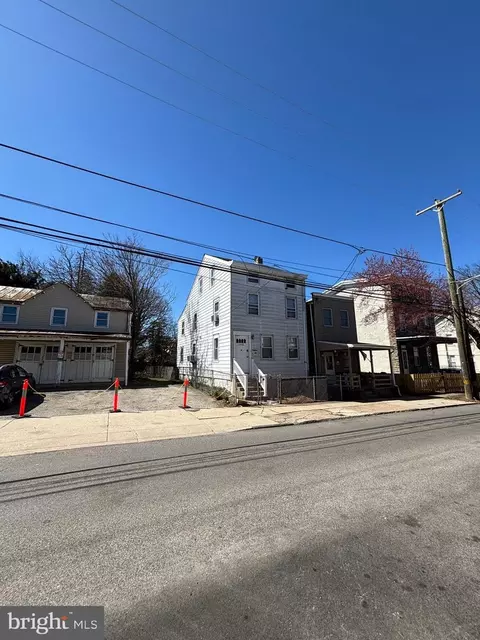 4448 Mitchell St, Philadelphia, PA 19128