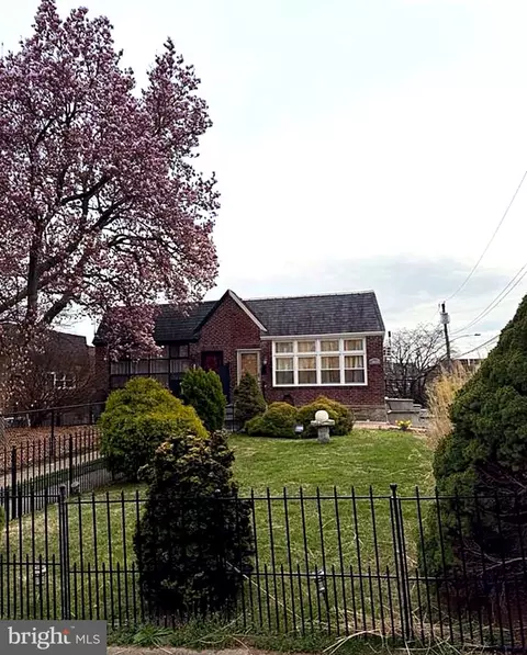 1800 Evarts St, Philadelphia, PA 19152