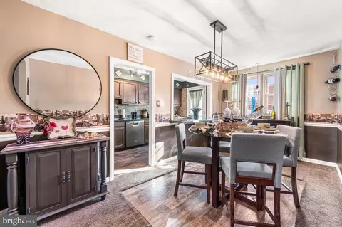 8117 Leon St, Philadelphia, PA 19136