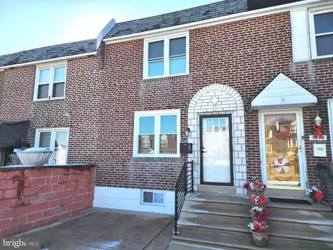 1374 Kimberly Dr, Philadelphia, PA 19151