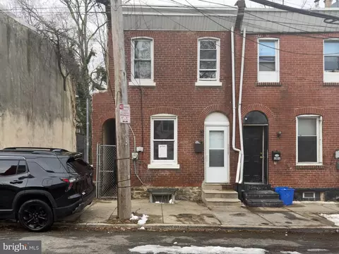 99 E Seymour St, Philadelphia, PA 19144