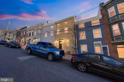 123 Pensdale St, Philadelphia, PA 19127