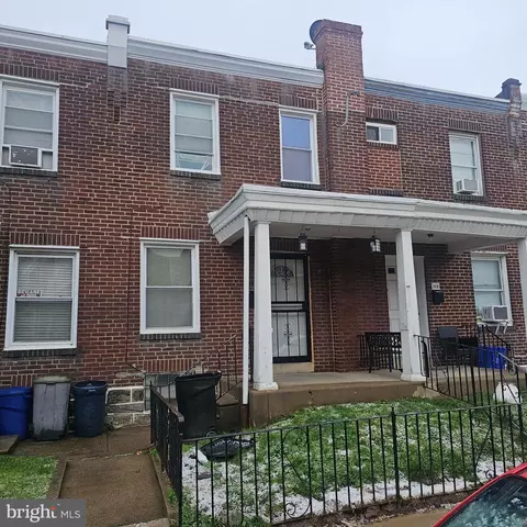 144 Fern St, Philadelphia, PA 19120