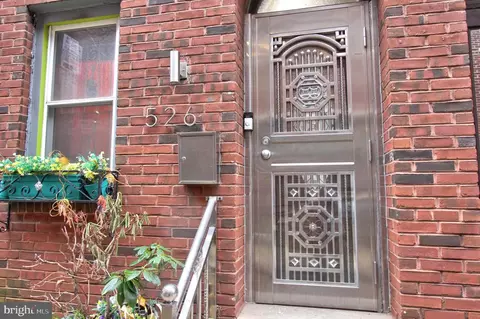 526 Montrose St, Philadelphia, PA 19147