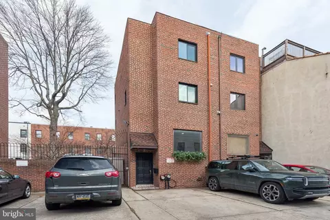 429 Gaskill St, Philadelphia, PA 19147
