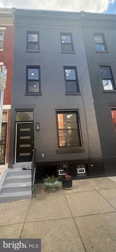 856 Perkiomen St, Philadelphia, PA 19130