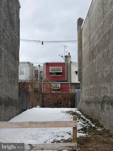 6139 Wheeler St, Philadelphia, PA 19142