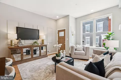 109 Watkins St, Philadelphia, PA 19148