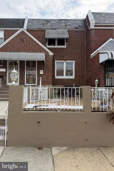 6303 Langdon St, Philadelphia, PA 19111