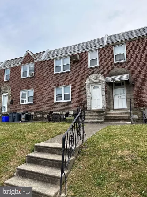 7215 Erdrick St, Philadelphia, PA 19135