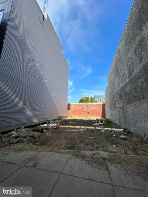 2254 N Front St, Philadelphia, PA 19133