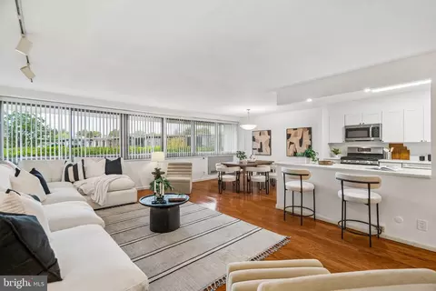 2401 Pennsylvania Ave #3B21, Philadelphia, PA 19130