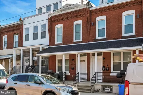 867 N 43rd St, Philadelphia, PA 19104