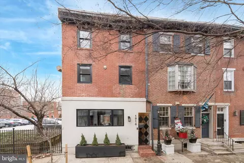 1916 Lombard St, Philadelphia, PA 19146