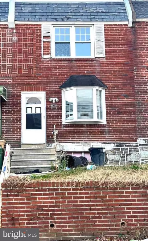 648 E Raymond St, Philadelphia, PA 19120