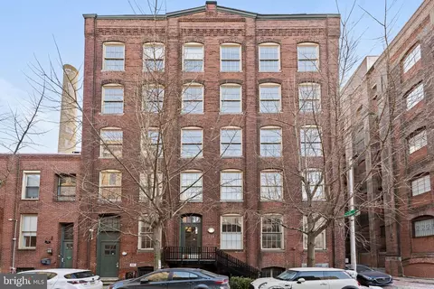214 18 New St #G, Philadelphia, PA 19106