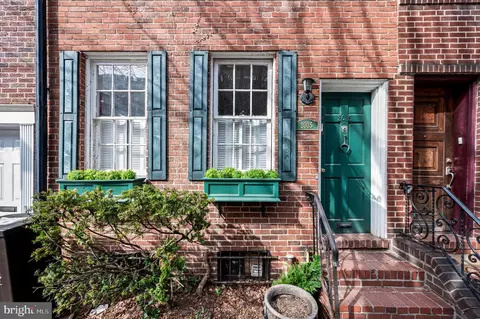 2035 Rittenhouse Sq, Philadelphia, PA 19103