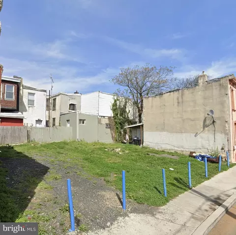 2850 N Leithgow St, Philadelphia, PA 19133