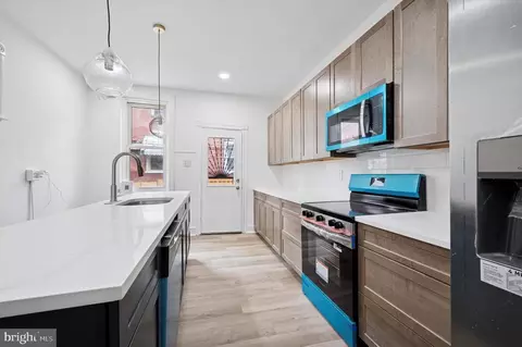 5457 Cedar Ave, Philadelphia, PA 19143