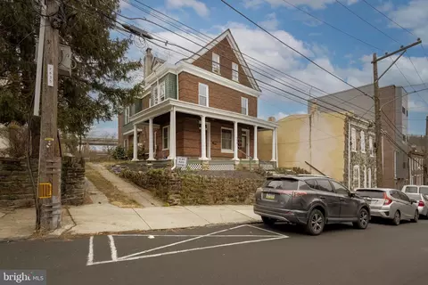 3670 72 Indian Queen Ln, Philadelphia, PA 19129