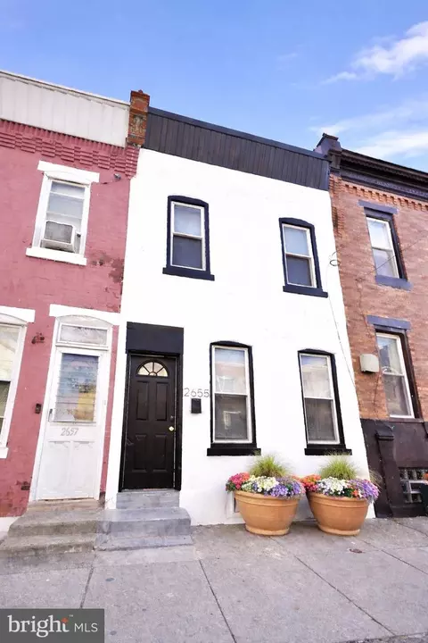 2655 Cedar St, Philadelphia, PA 19125