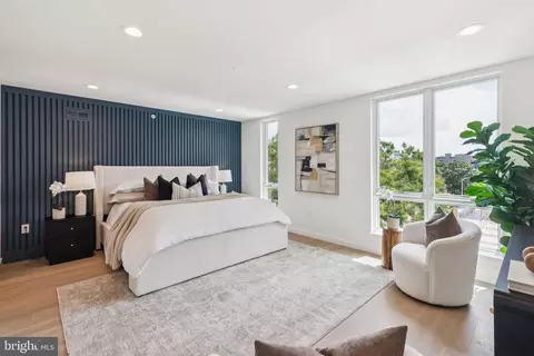 608 N Brenna Walk, Philadelphia, PA 19123