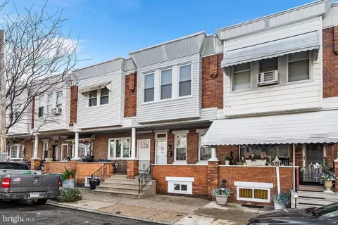 3435 Almond St, Philadelphia, PA 19134