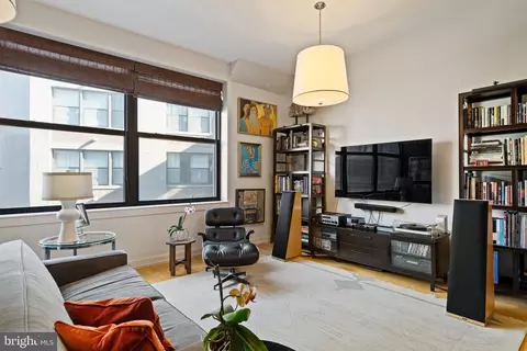 1100 S Broad St #415C, Philadelphia, PA 19146