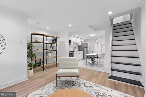 1812 N Front St, Philadelphia, PA 19122