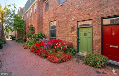 1210 Addison Walkway St, Philadelphia, PA 19147