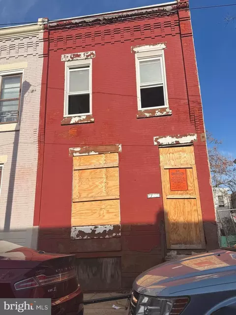 1733 Edgley St, Philadelphia, PA 19121
