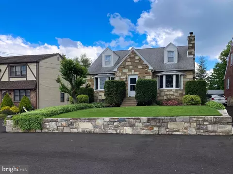 4607 Aubrey Ave, Philadelphia, PA 19114
