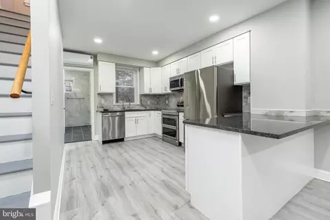 5208 Glenloch St, Philadelphia, PA 19124