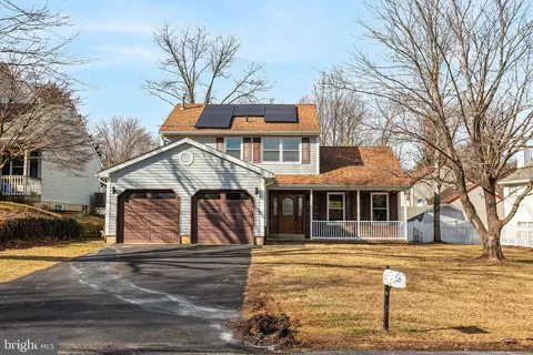 15162 Wayside Rd, Philadelphia, PA 19116