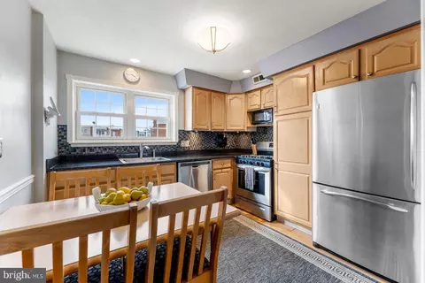 3602 Essex Ln, Philadelphia, PA 19114