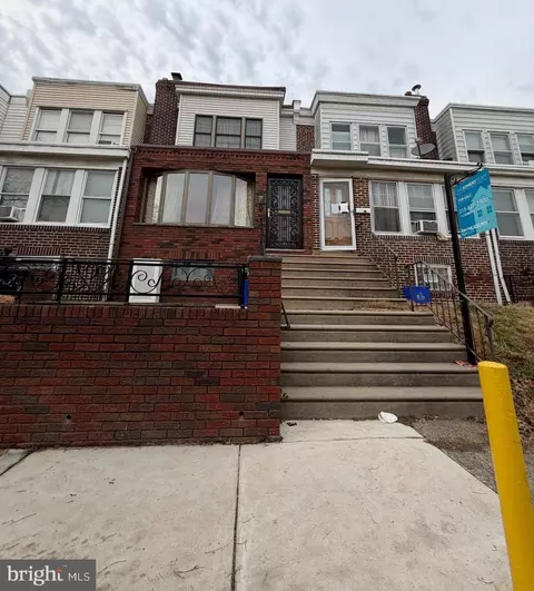 6733 Dorel St, Philadelphia, PA 19142
