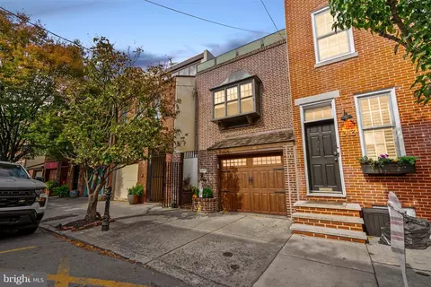 315 Fitzwater St, Philadelphia, PA 19147