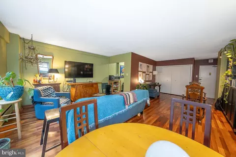 118 S 21st St #210, Philadelphia, PA 19103