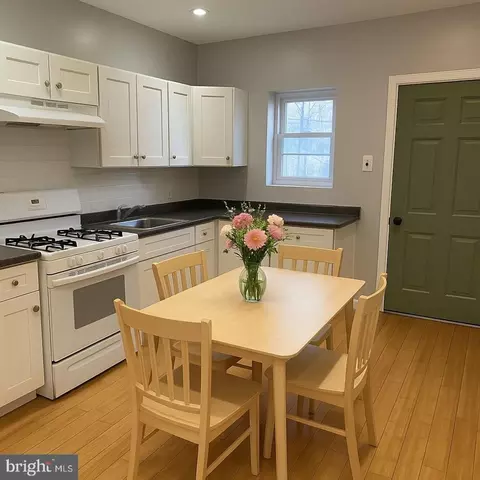 524 N Paxon St, Philadelphia, PA 19131