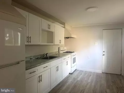2336 S 72nd St, Philadelphia, PA 19142