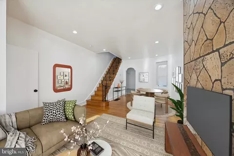 3088 Chatham St, Philadelphia, PA 19134