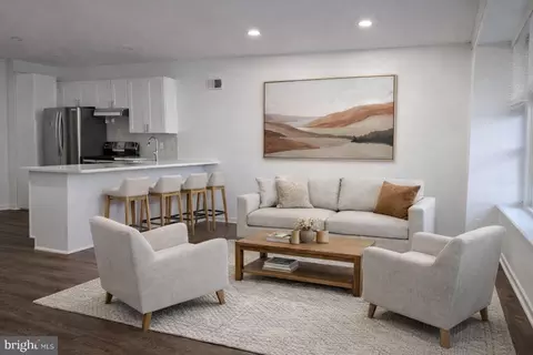 5046 Aspen St, Philadelphia, PA 19139