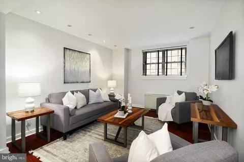 219 S 29 S 18th St #1121, Philadelphia, PA 19103