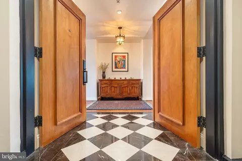 1737 Chestnut St #600, Philadelphia, PA 19103