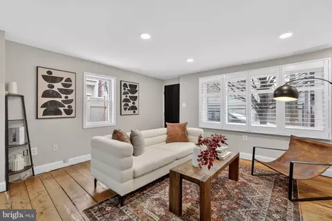 1107 Earl, Philadelphia, PA 19125