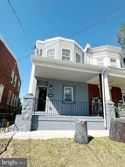 5916 Jackson St, Philadelphia, PA 19135